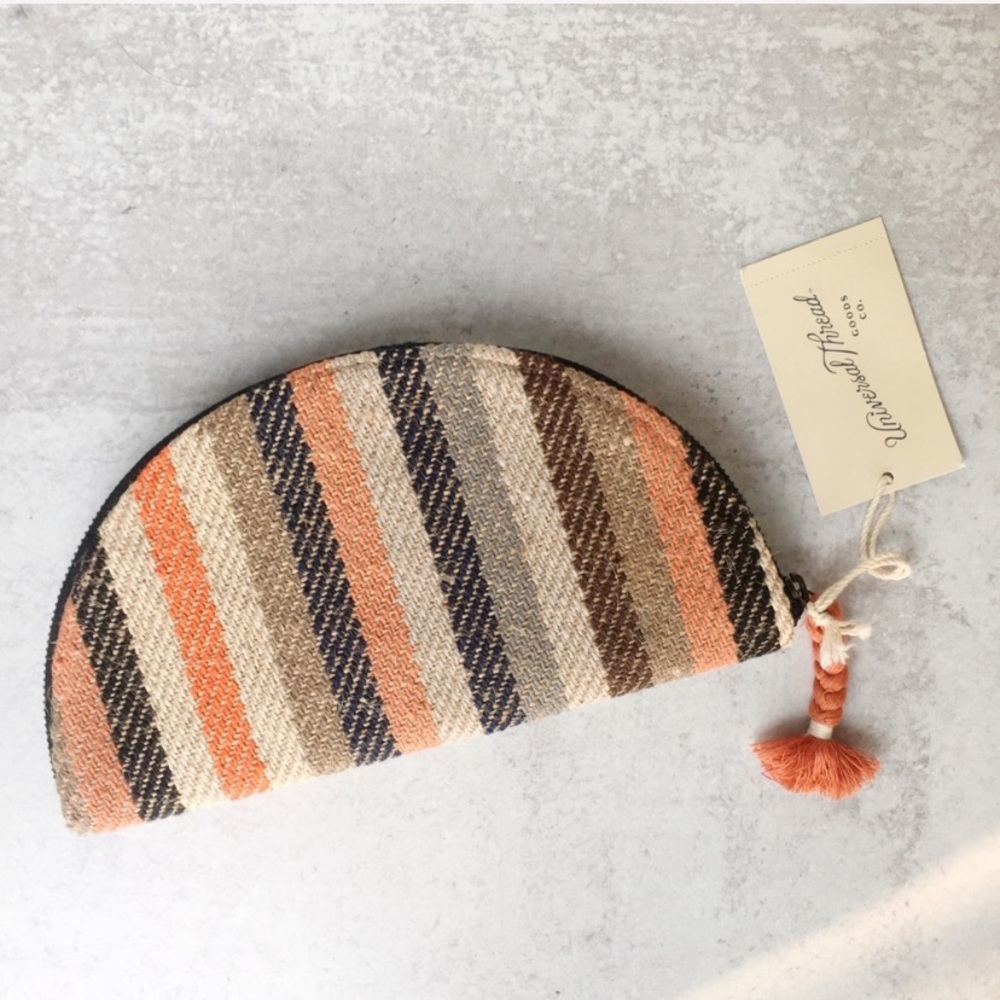 NWT Universal Thread Sustainable Taco Clutch Bag